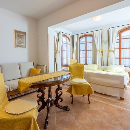 Apartments Villa Mavero بنجول المظهر الخارجي الصورة