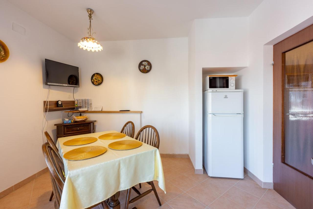 Apartments Villa Mavero بنجول المظهر الخارجي الصورة