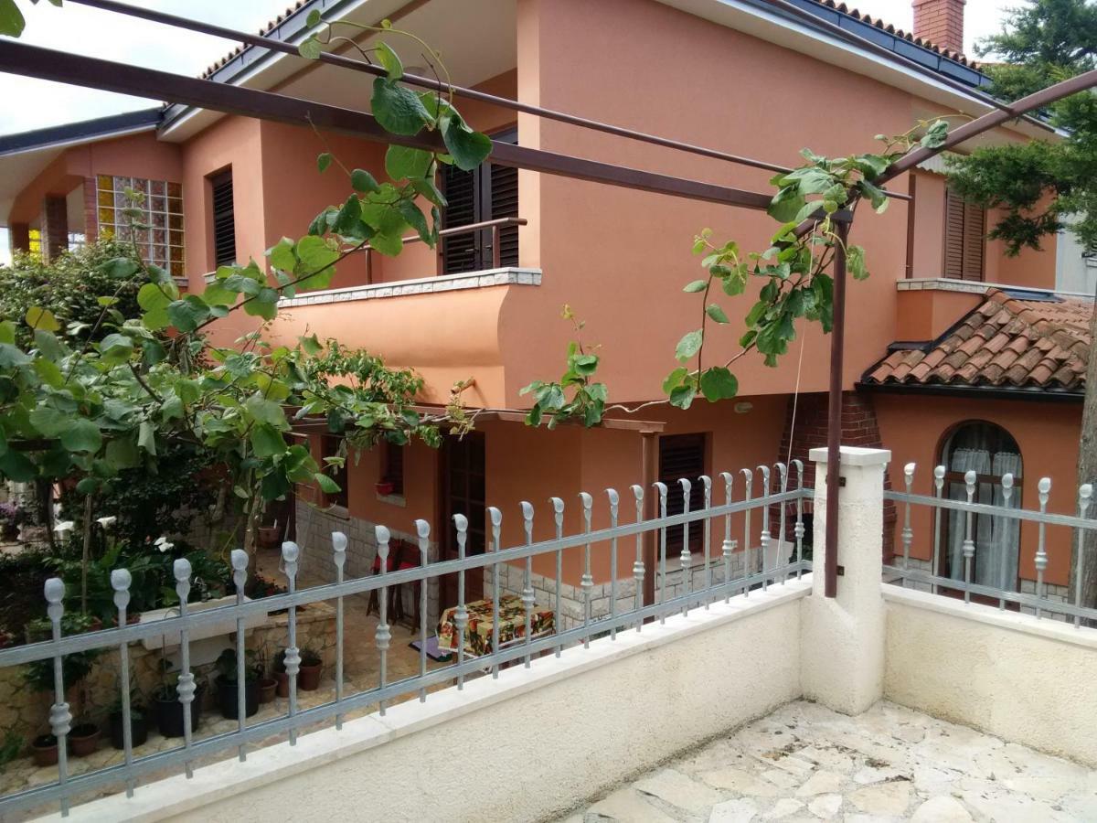 Apartments Villa Mavero بنجول المظهر الخارجي الصورة